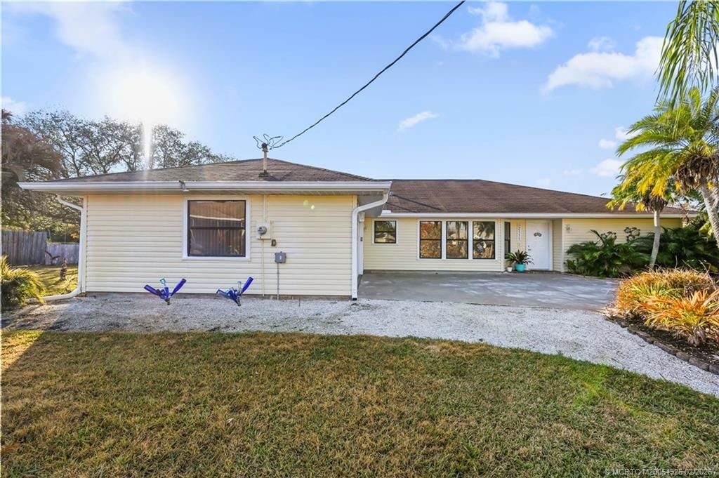 2111 SE Cayuga Court, Port Saint Lucie, FL 34952 Photo