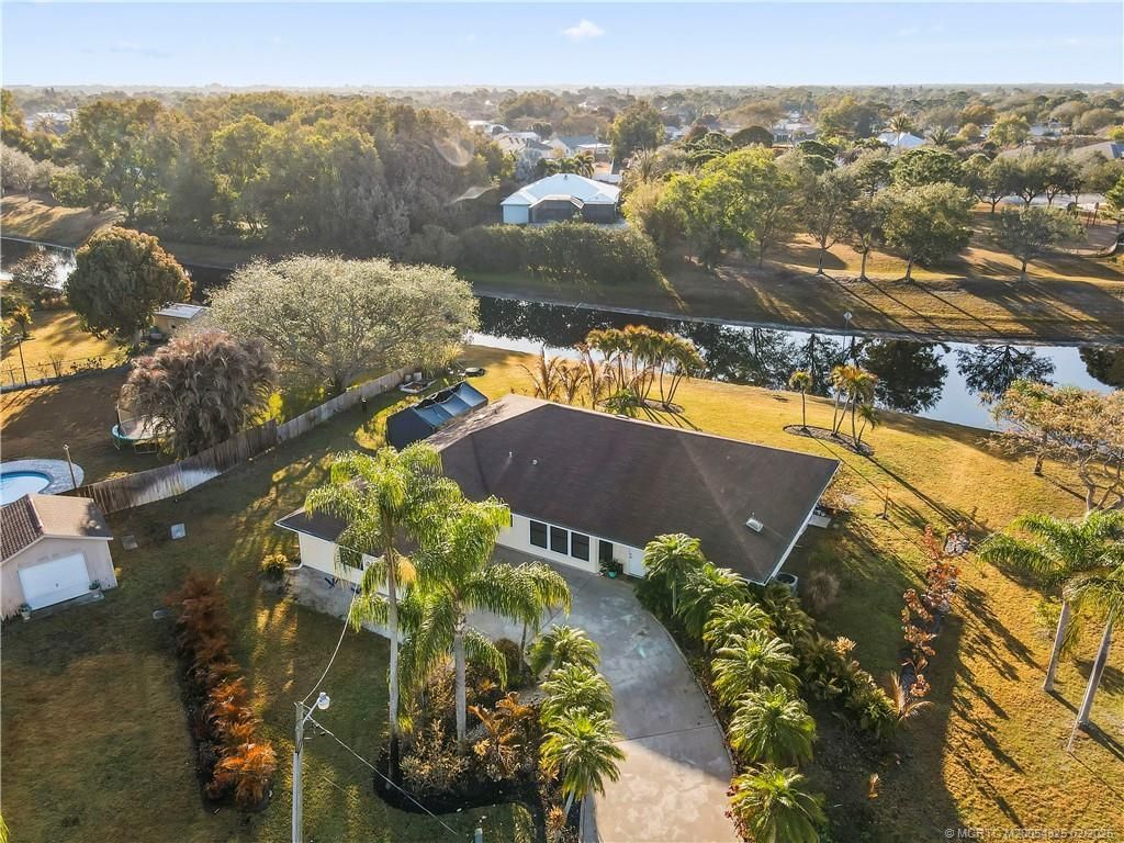 2111 SE Cayuga Court, Port Saint Lucie, FL 34952 Photo