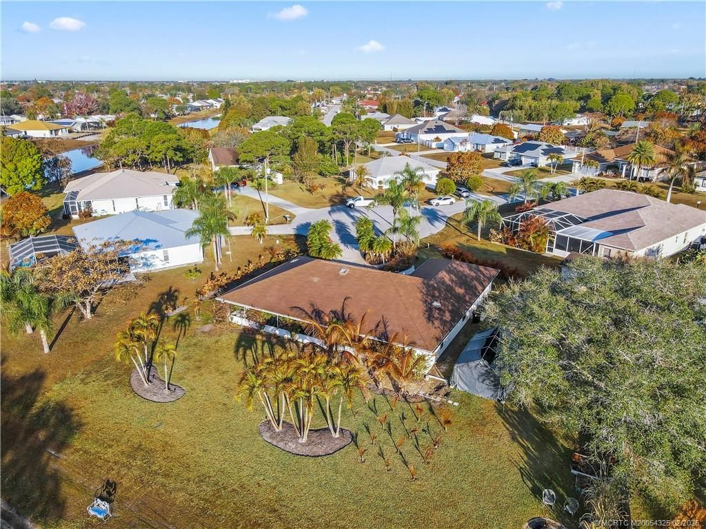 2111 SE Cayuga Court, Port Saint Lucie, FL 34952 Photo