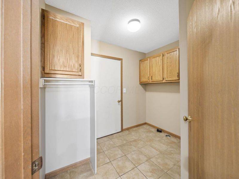 437 Robins Crest Lane, Marysville, OH 43040 Photo 12