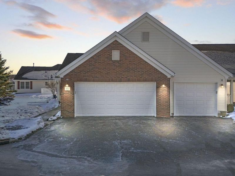 437 Robins Crest Lane, Marysville, OH 43040 Photo 3