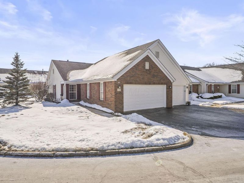 437 Robins Crest Lane, Marysville, OH 43040 Photo 4