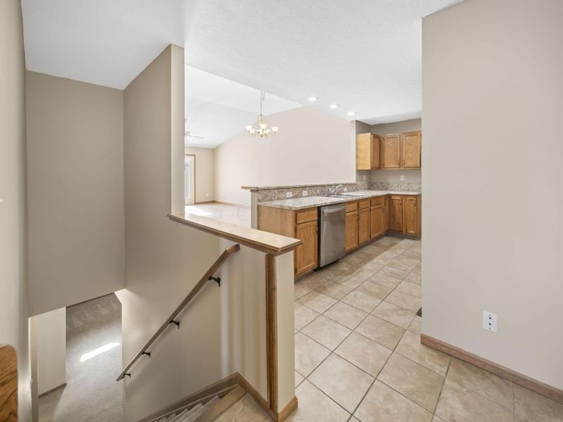 437 Robins Crest Lane, Marysville, OH 43040 Photo 5