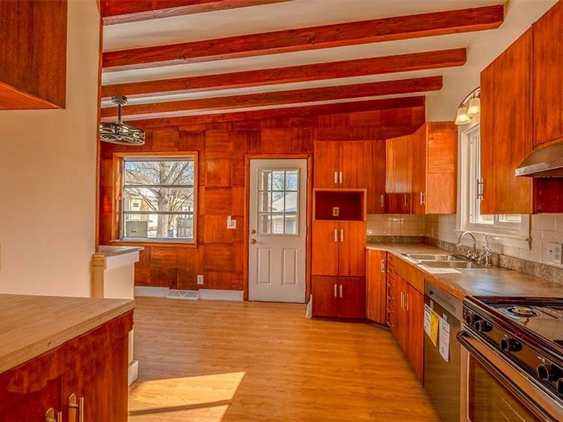 2134 Estabrook Avenue NW, Warren, OH 44485 Photo 4