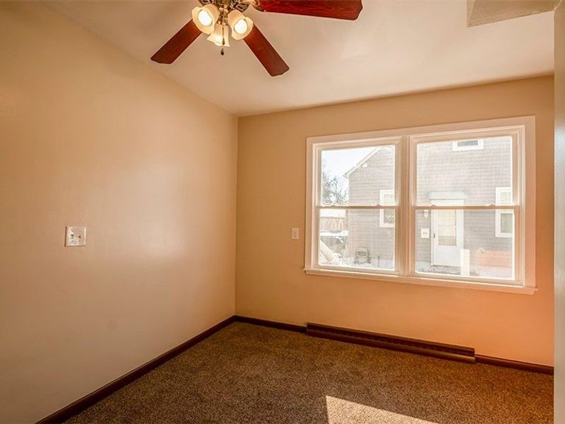 2134 Estabrook Avenue NW, Warren, OH 44485 Photo 6