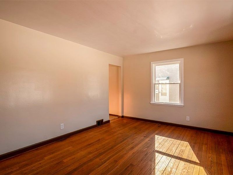 2134 Estabrook Avenue NW, Warren, OH 44485 Photo 9