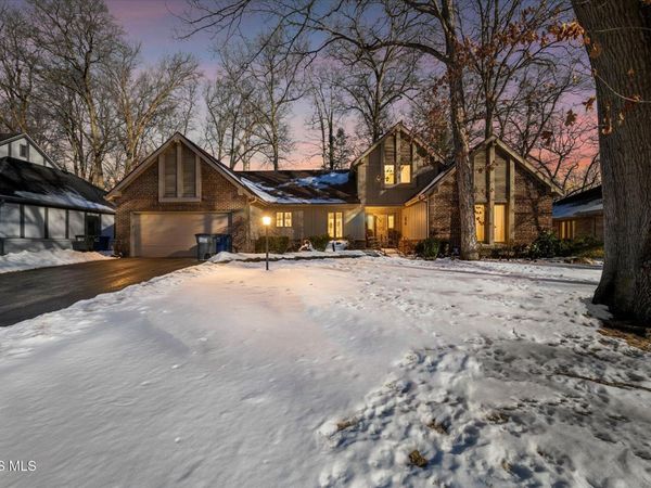 4456 Woodbriar Drive, Toledo, OH 43623