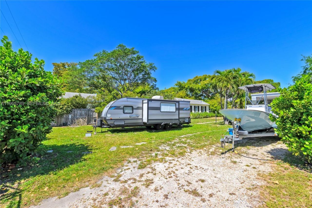 1946 Madison St , Hollywood, FL 33020 Photo