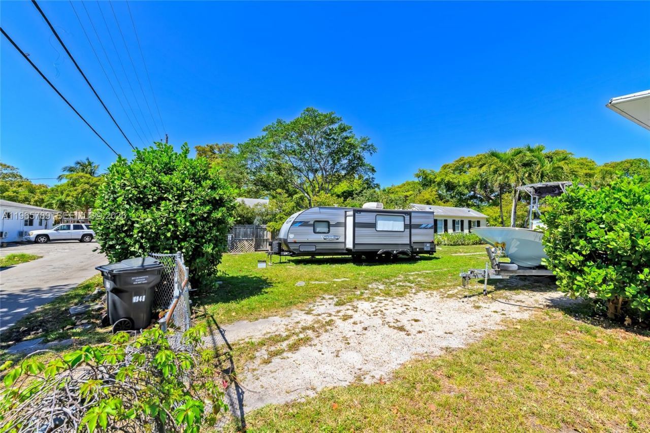 1946 Madison St , Hollywood, FL 33020 Photo