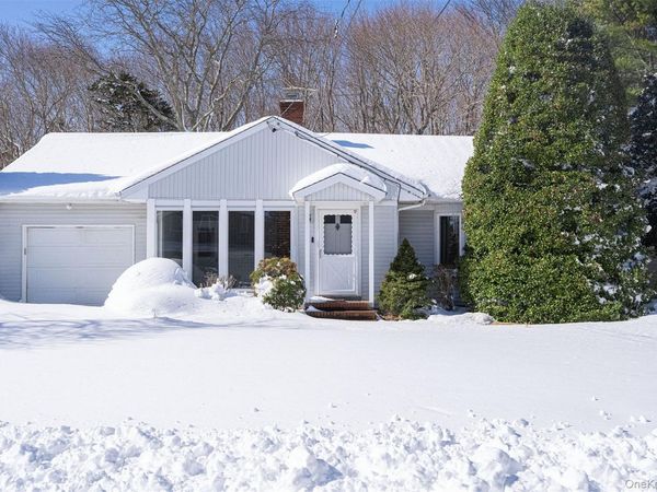 1000 Gin Lane, Southold, NY 11971