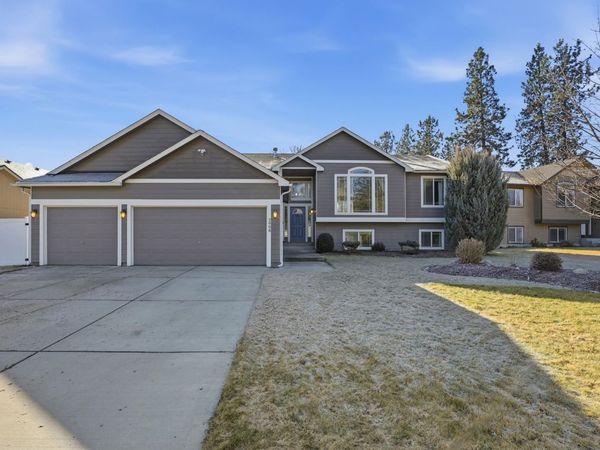2908 E Clover Park Ave, Mead, WA 99021