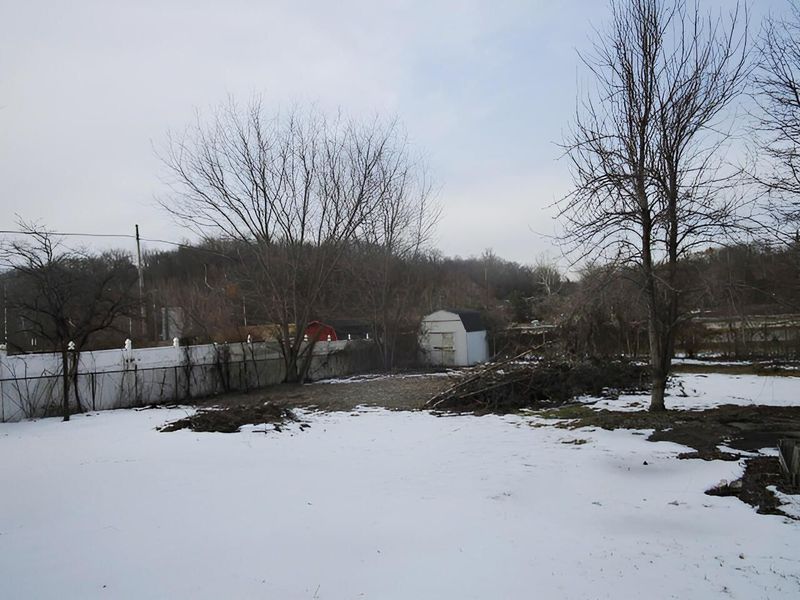 804 Hocking Road, Belpre, OH 45714 Photo 6