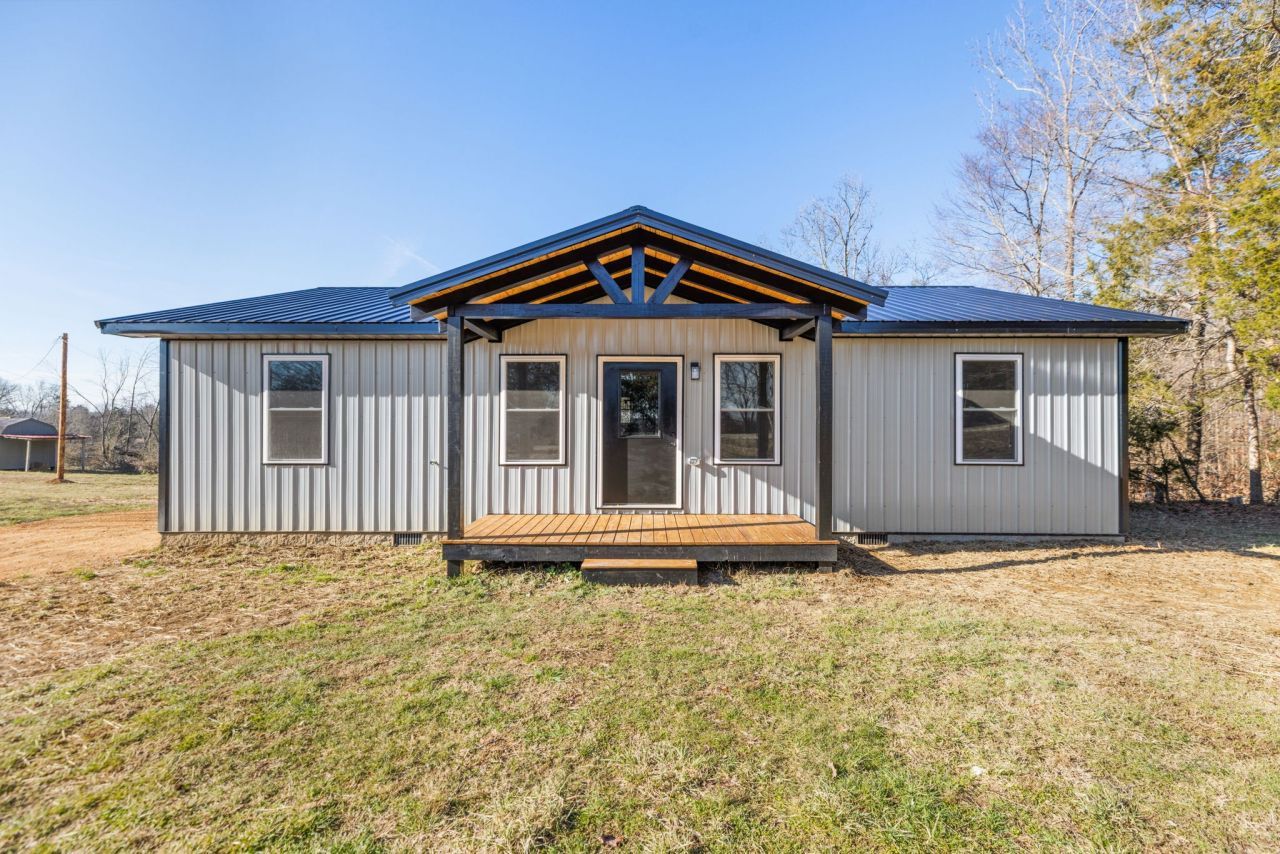 10190 Tn 13 S, Linden, TN 37096 Main Photo