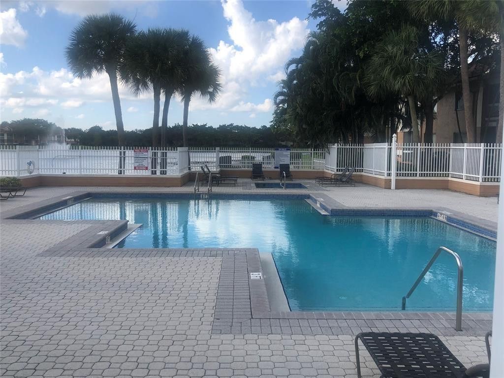 705 NW 91st Terrace, Plantation, FL 33324 Photo