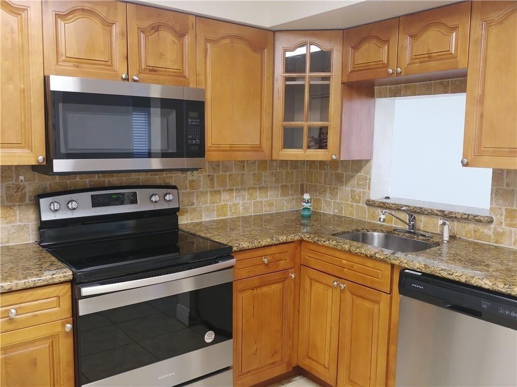 705 NW 91st Terrace, Plantation, FL 33324 Photo