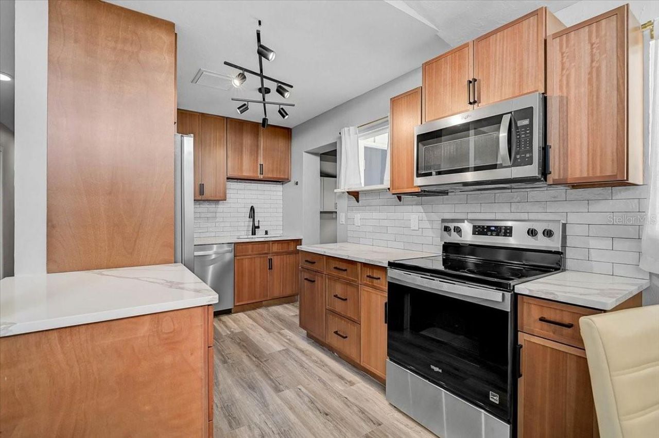 3133 Lake Ridge Drive, Sarasota, FL 34237 Photo