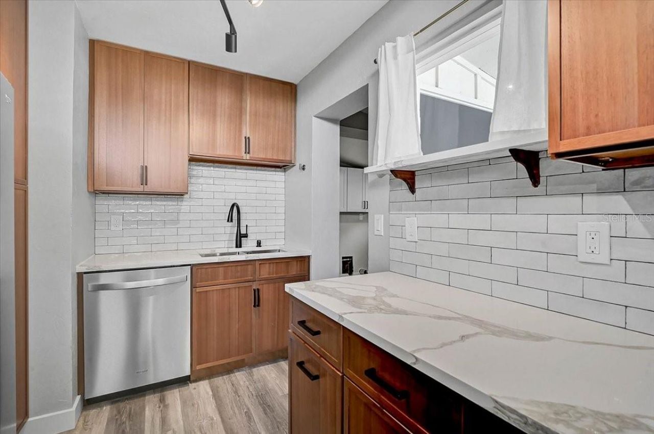 3133 Lake Ridge Drive, Sarasota, FL 34237 Photo