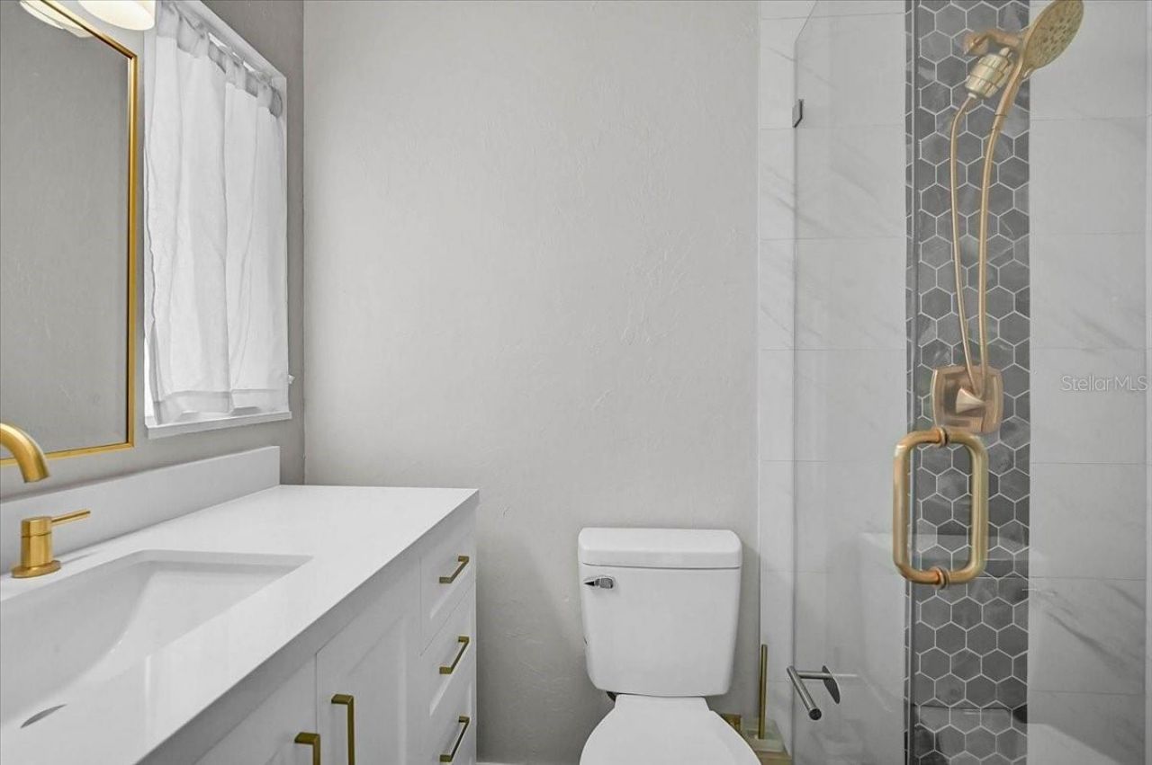 3133 Lake Ridge Drive, Sarasota, FL 34237 Photo