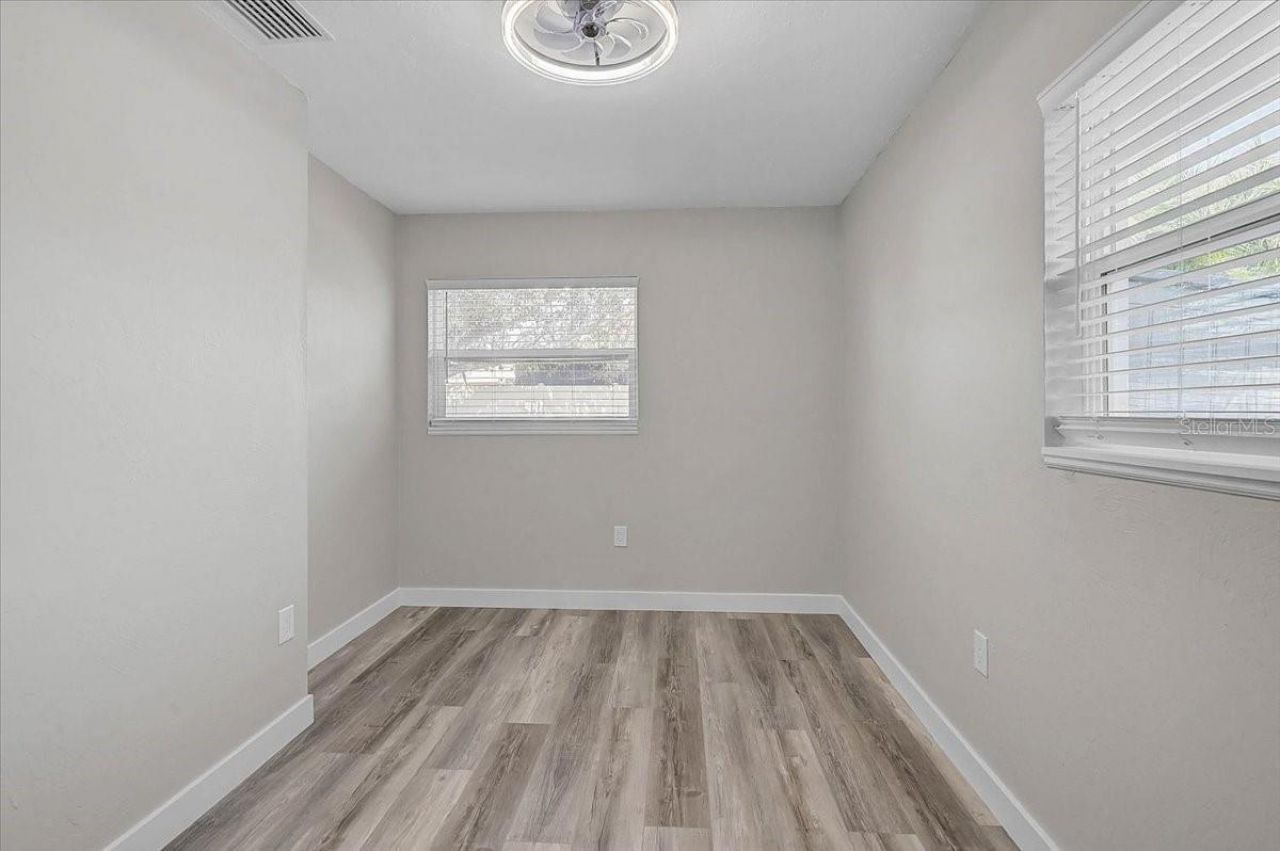 3133 Lake Ridge Drive, Sarasota, FL 34237 Photo