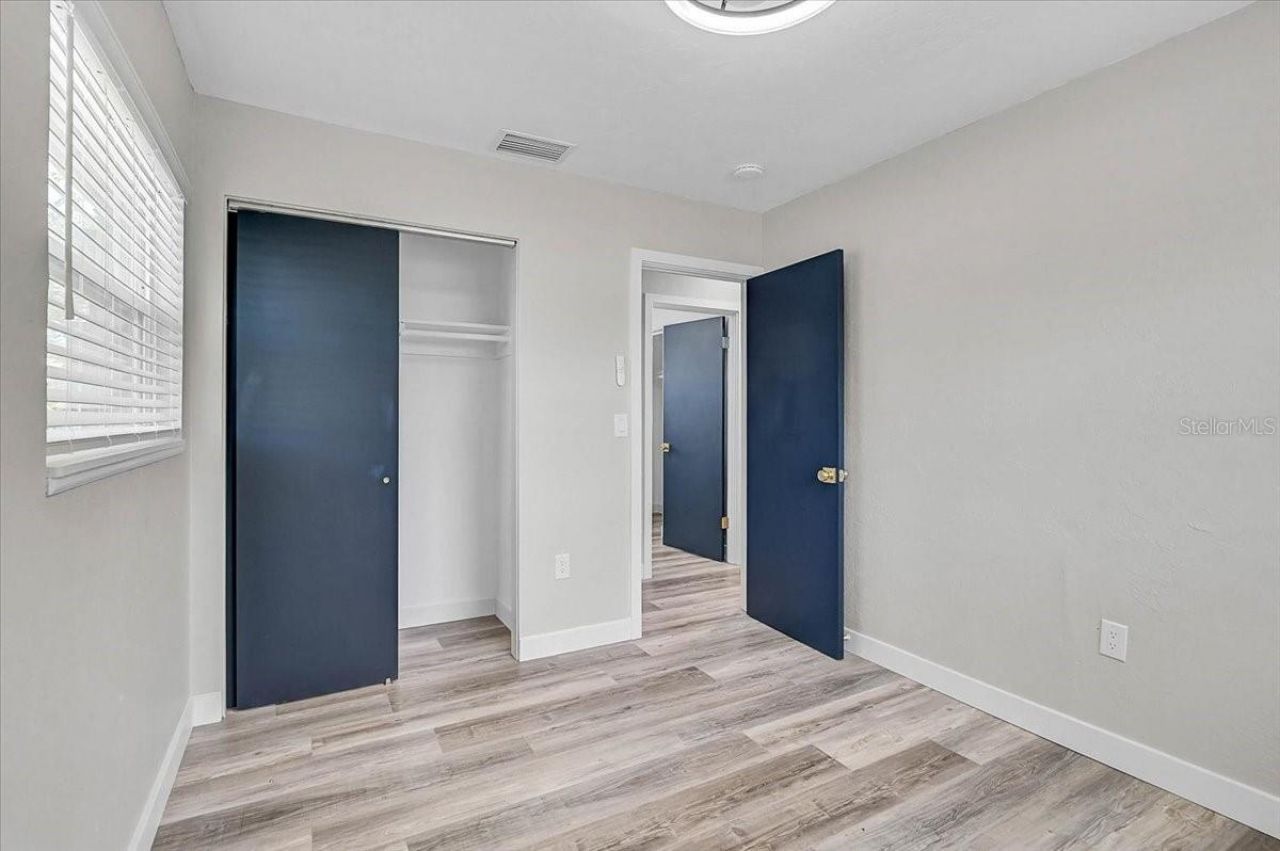 3133 Lake Ridge Drive, Sarasota, FL 34237 Photo