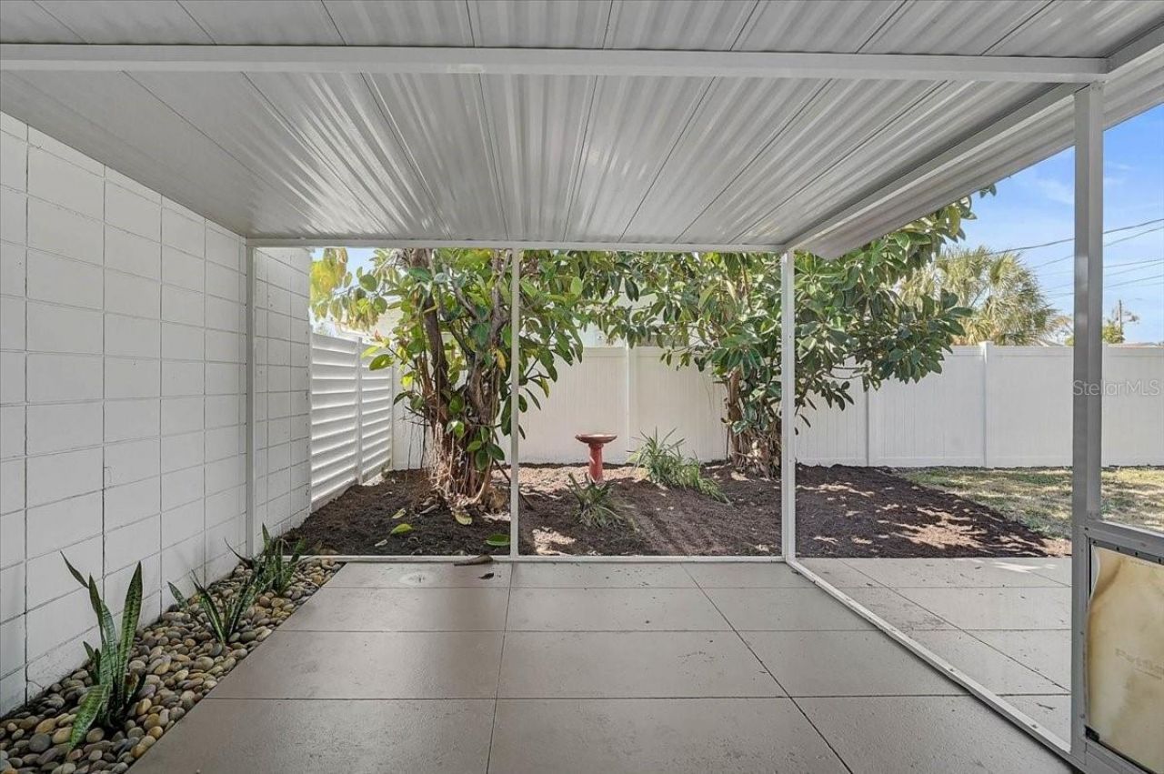 3133 Lake Ridge Drive, Sarasota, FL 34237 Photo