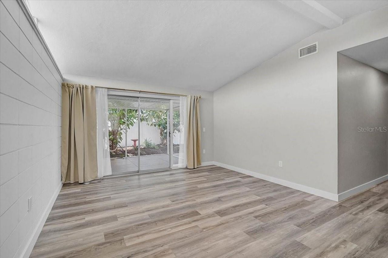 3133 Lake Ridge Drive, Sarasota, FL 34237 Photo