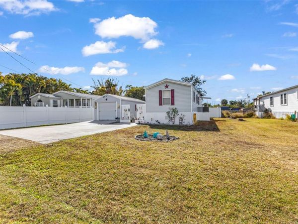 1607 WOODLAWN AVENUE, PUNTA GORDA, FL 33950