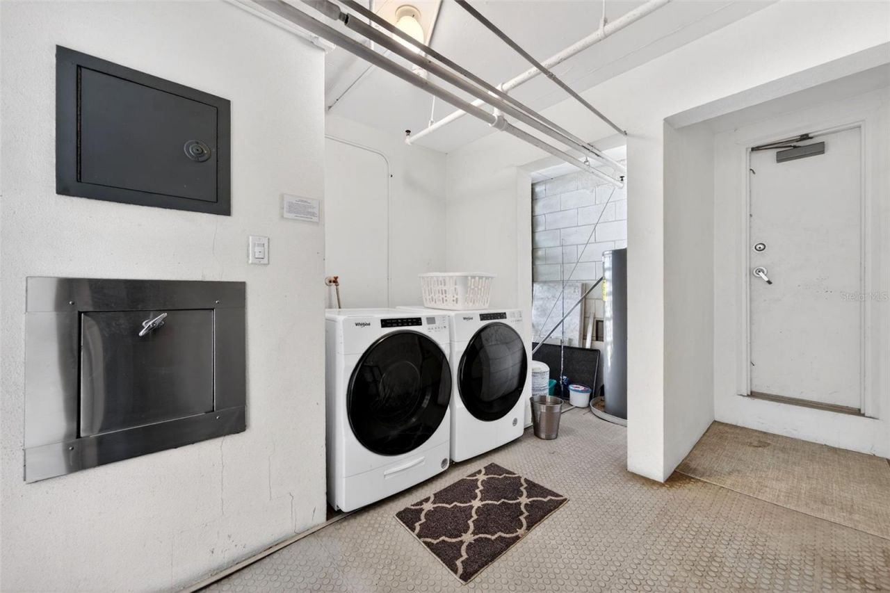 770 S Palm Avenue, Unit 2, Sarasota, FL 34236 Photo