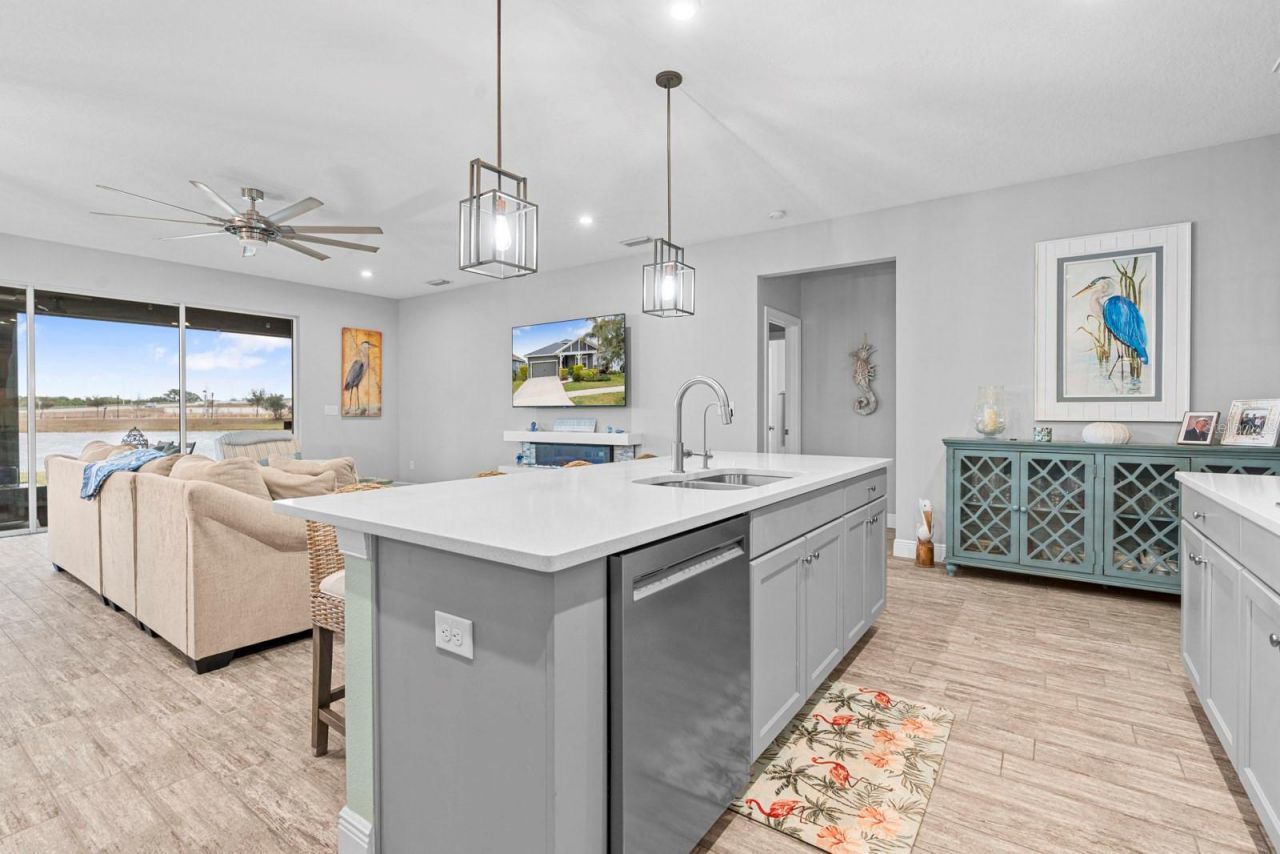 5432 Silver Sun Drive, Apollo Beach, FL 33572 Photo