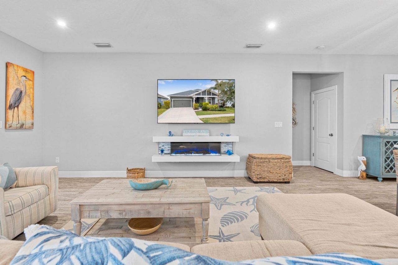 5432 Silver Sun Drive, Apollo Beach, FL 33572 Photo