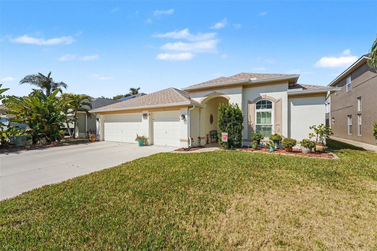2529 Eagle Crest Court, Holiday, FL 34691 Photo