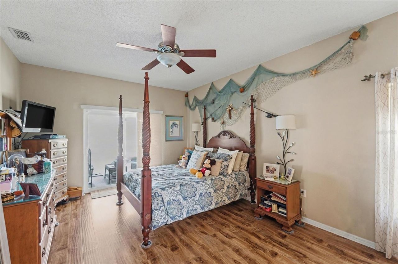 2529 Eagle Crest Court, Holiday, FL 34691 Photo