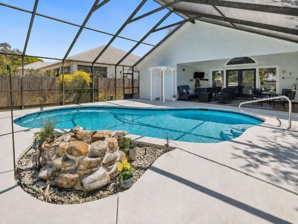 550 Seabreeze Circle, Seacrest, FL 32461