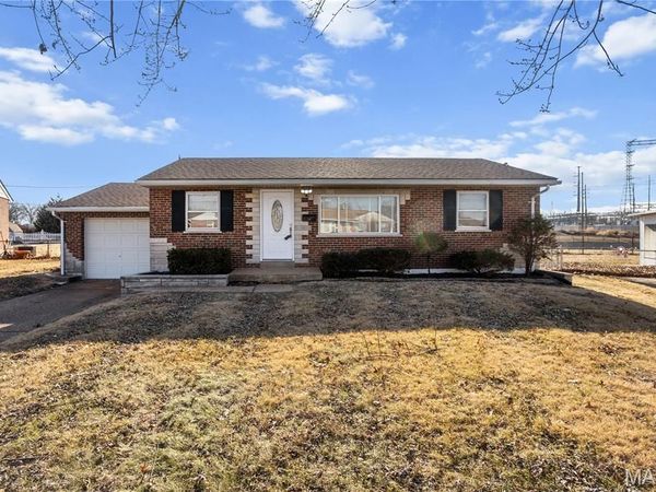 424 Tiffany Drive, St Louis, MO 63123