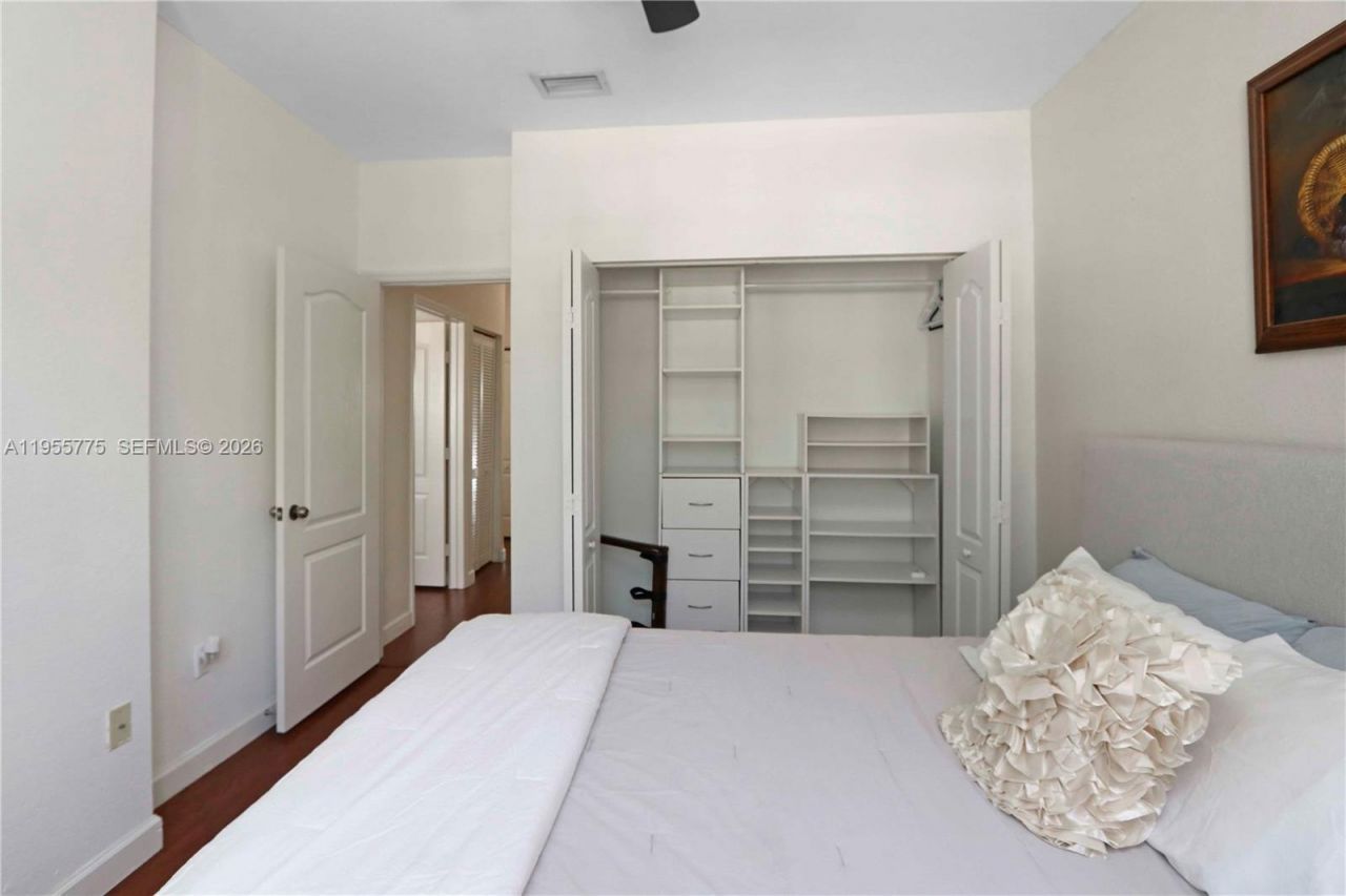 941 SW 148th Pl, Miami, FL 33194 Photo