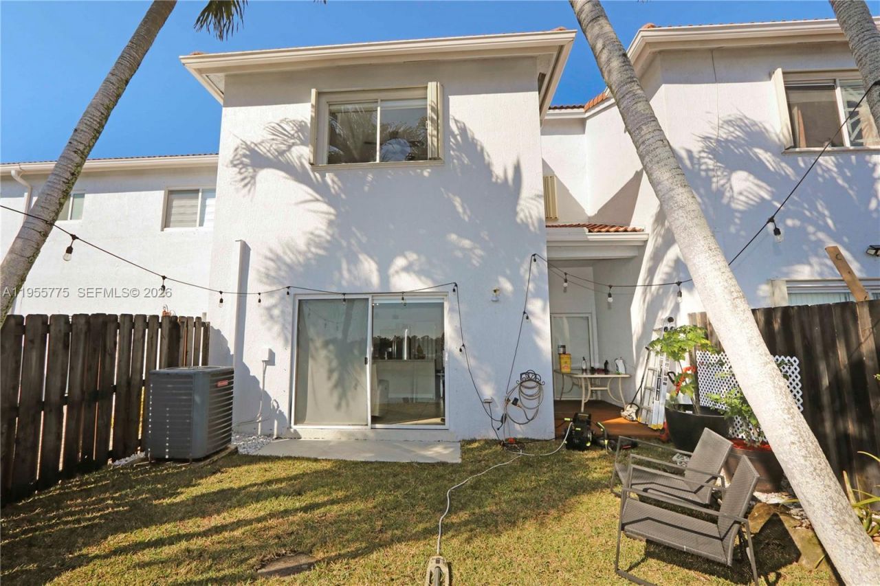 941 SW 148th Pl, Miami, FL 33194 Photo