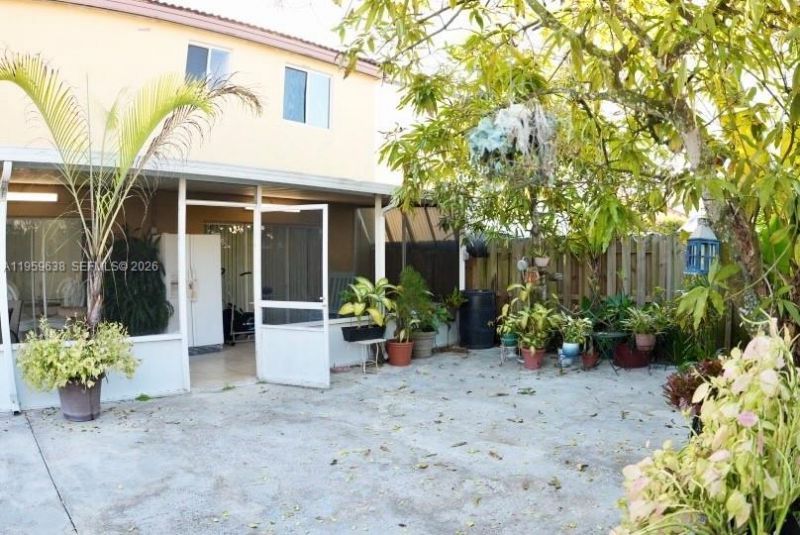 7332 SW 158th Ave , Miami, FL 33193 Photo