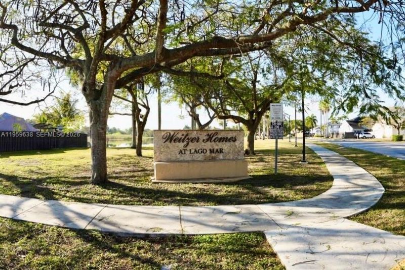 7332 SW 158th Ave , Miami, FL 33193 Photo