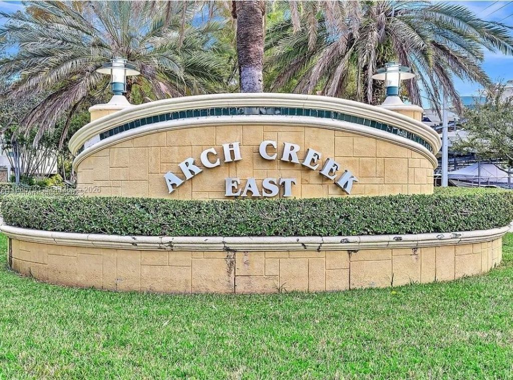 2450 NE 135th St , Unit 508, North Miami, FL 33181 Photo