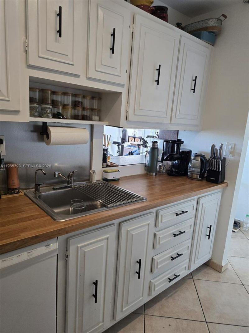 2450 NE 135th St , Unit 508, North Miami, FL 33181 Photo