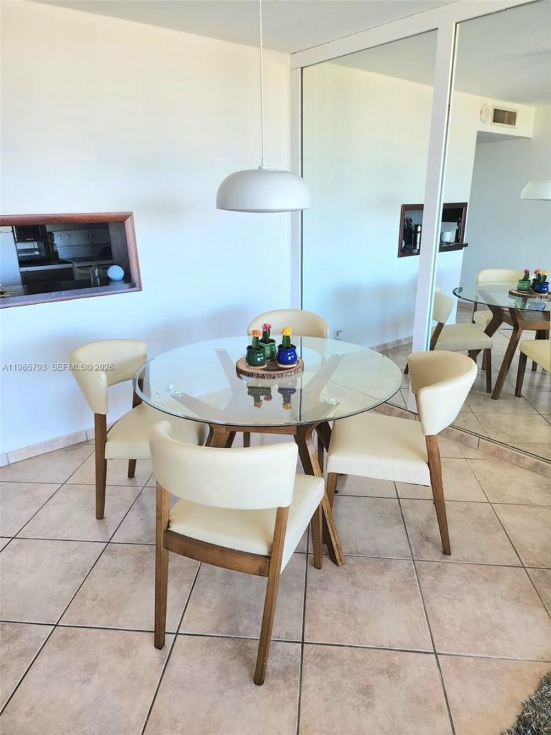 2450 NE 135th St , Unit 508, North Miami, FL 33181 Photo