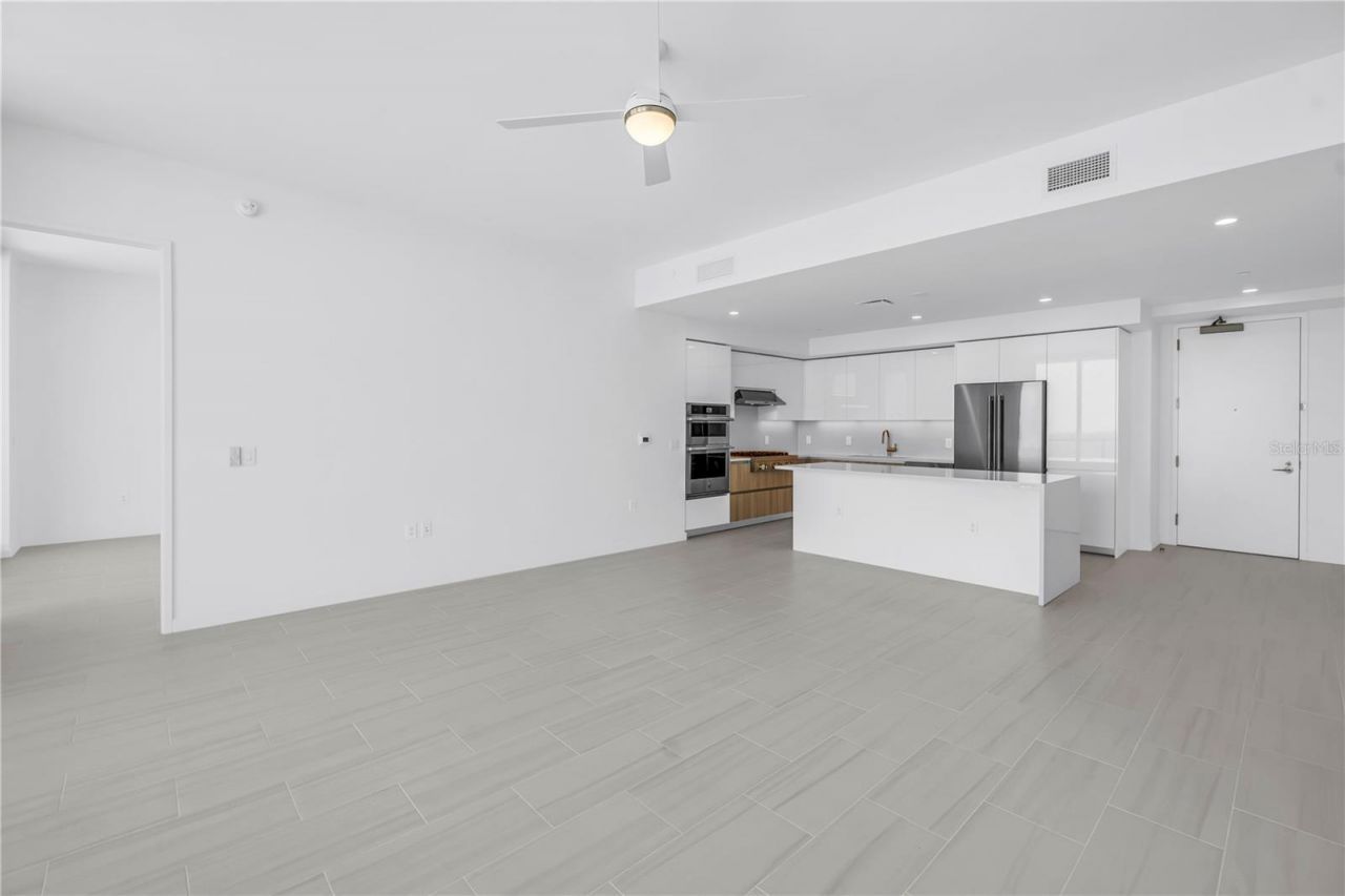 400 Central Avenue, Unit 1702, Saint Petersburg, FL 33701 Photo