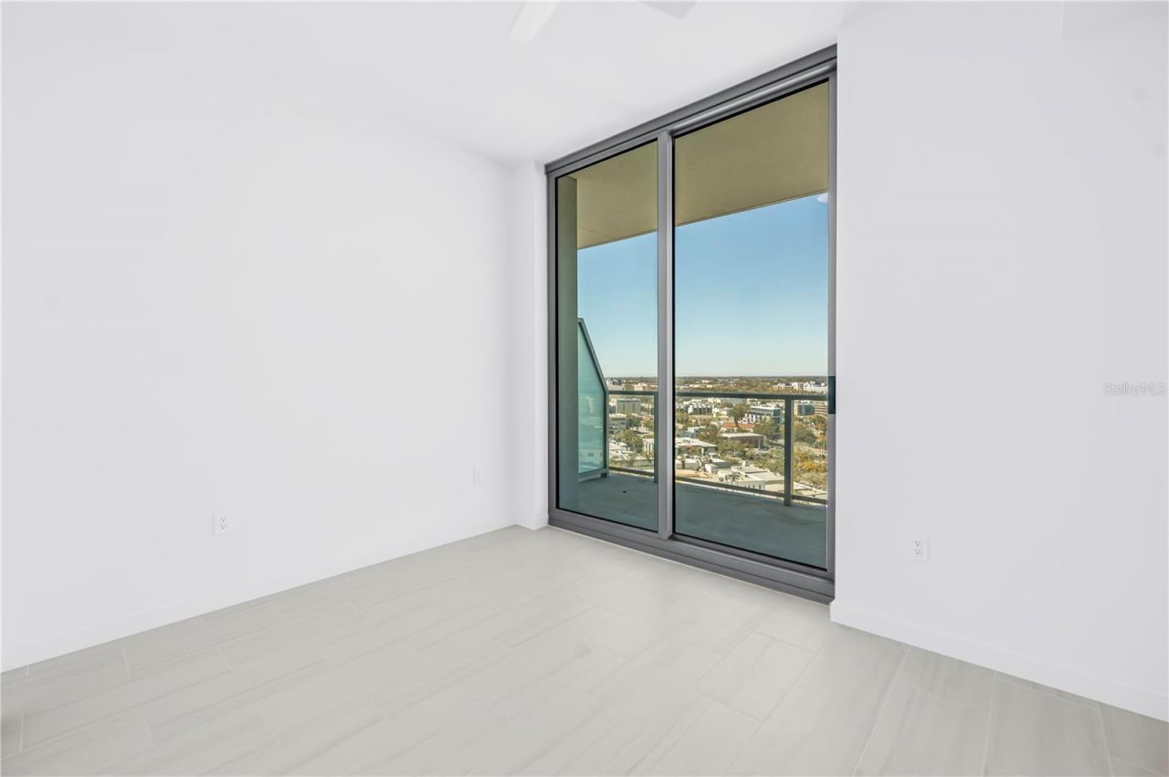 400 Central Avenue, Unit 1702, Saint Petersburg, FL 33701 Photo