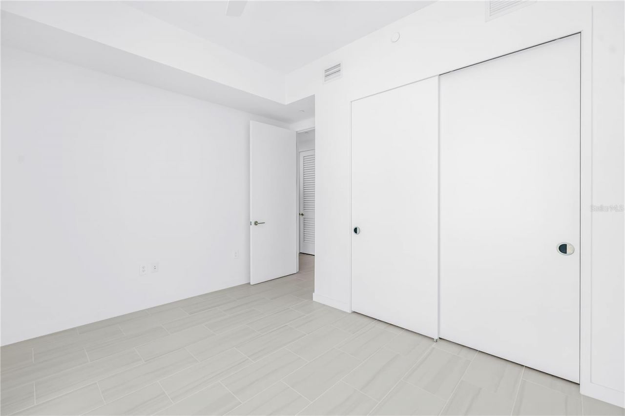 400 Central Avenue, Unit 1702, Saint Petersburg, FL 33701 Photo