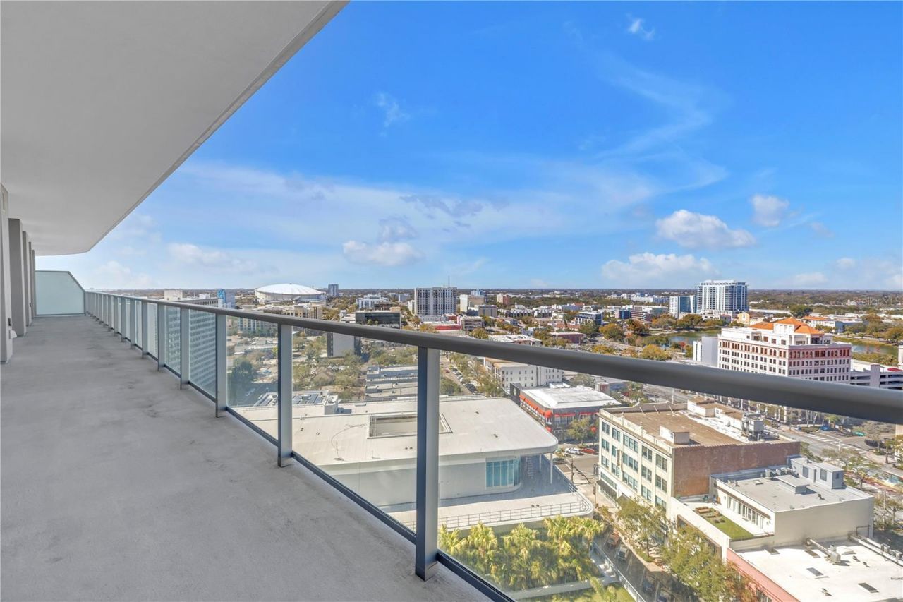 400 Central Avenue, Unit 1702, Saint Petersburg, FL 33701 Photo