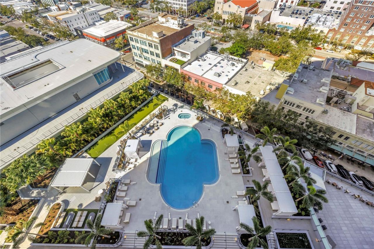 400 Central Avenue, Unit 1702, Saint Petersburg, FL 33701 Photo