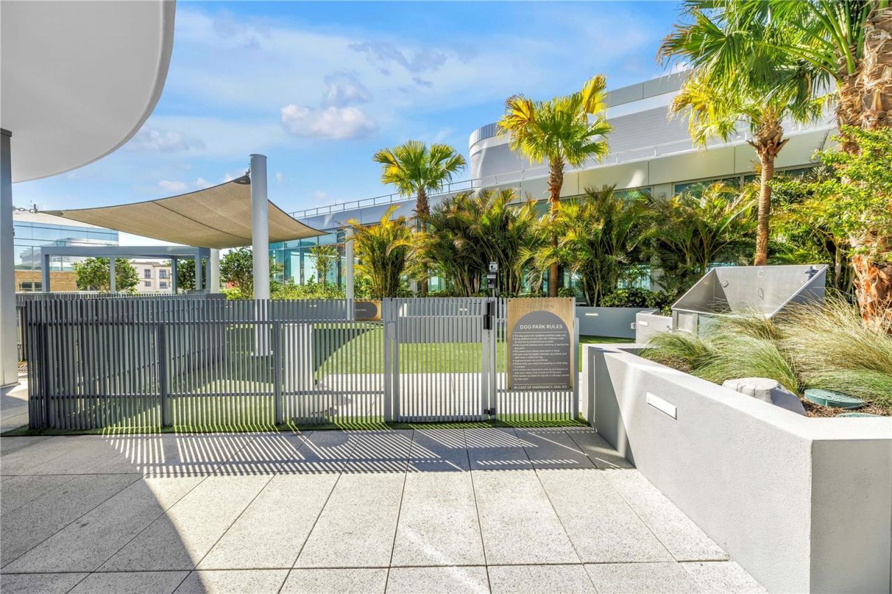 400 Central Avenue, Unit 1702, Saint Petersburg, FL 33701 Photo