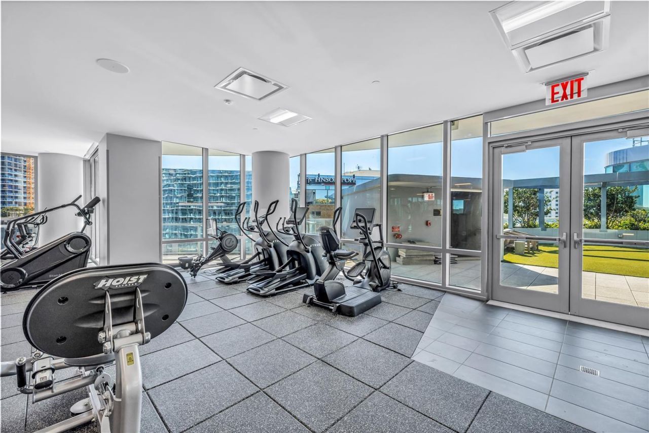 400 Central Avenue, Unit 1702, Saint Petersburg, FL 33701 Photo