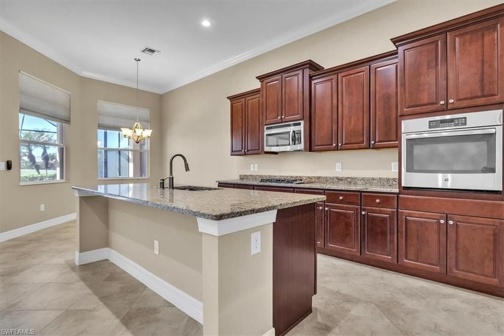 12645 Fairway Cove Ct, Fort Myers, FL 33905 Photo
