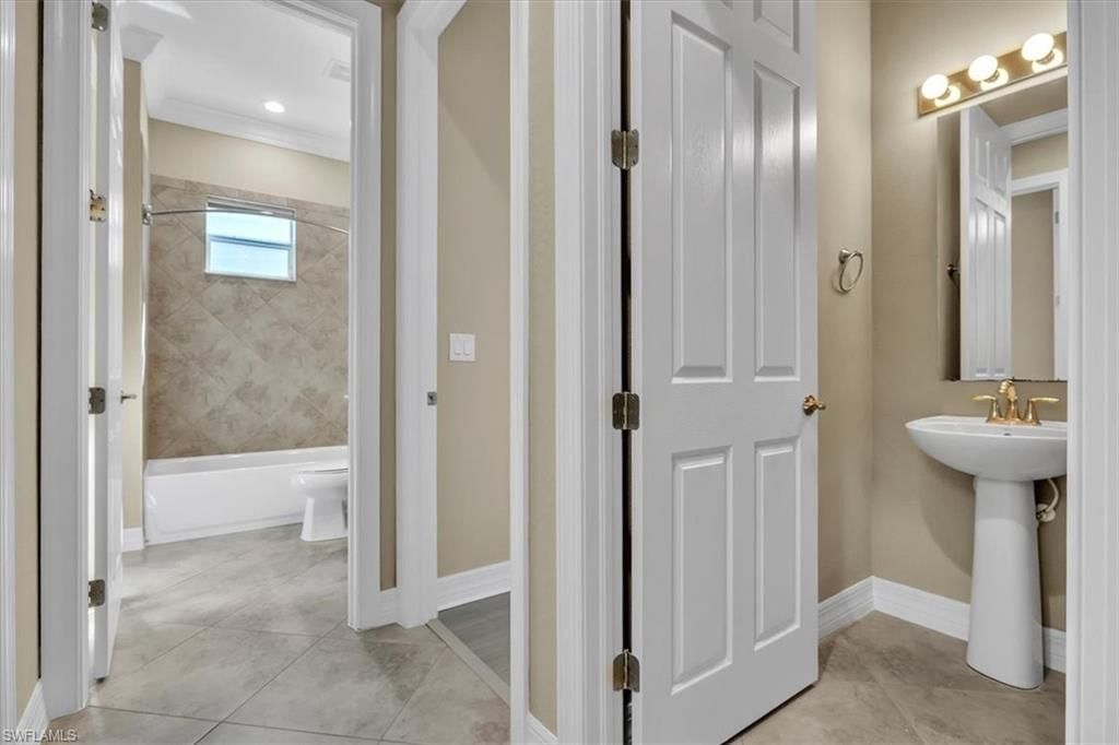 12645 Fairway Cove Ct, Fort Myers, FL 33905 Photo